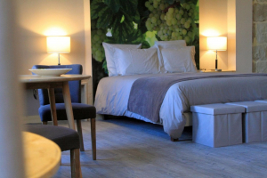 Lit de chambre d'hotel