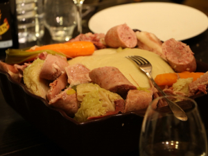 Présentation de la mique avec la viande et les légumes