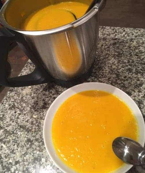Cream of pumpkin soup with fennel and pastis