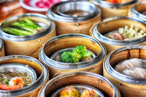 Ensemble de plats de cuisine chinoise
