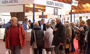 Vue sur le stand de Christian Signol lors de la Foire du Livre