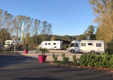 Camping car park Domaine medarsien Chez Fred