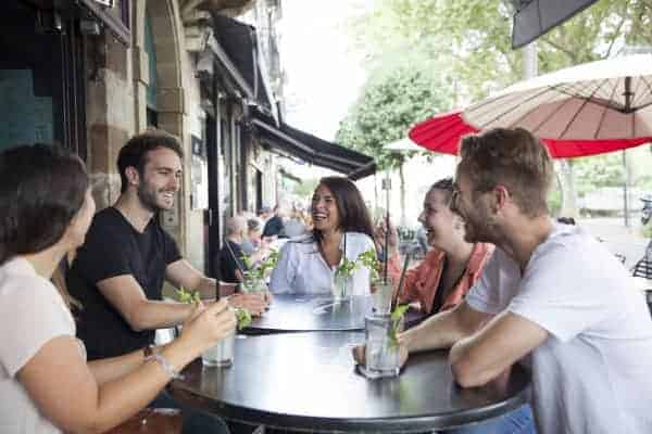 Terrase de Brive with young students.