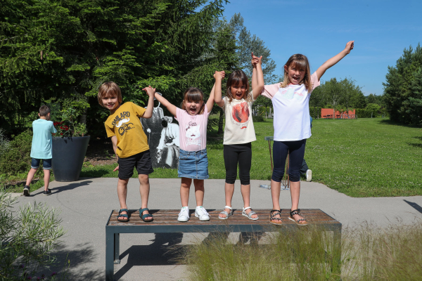Enfants portant la marque 100% Gaillard