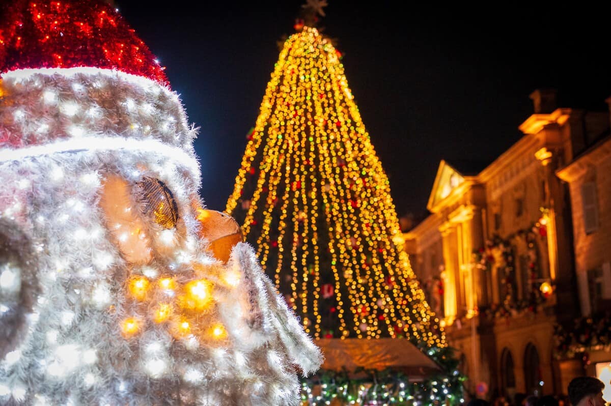 Brive fête Noël avec de belles décorations