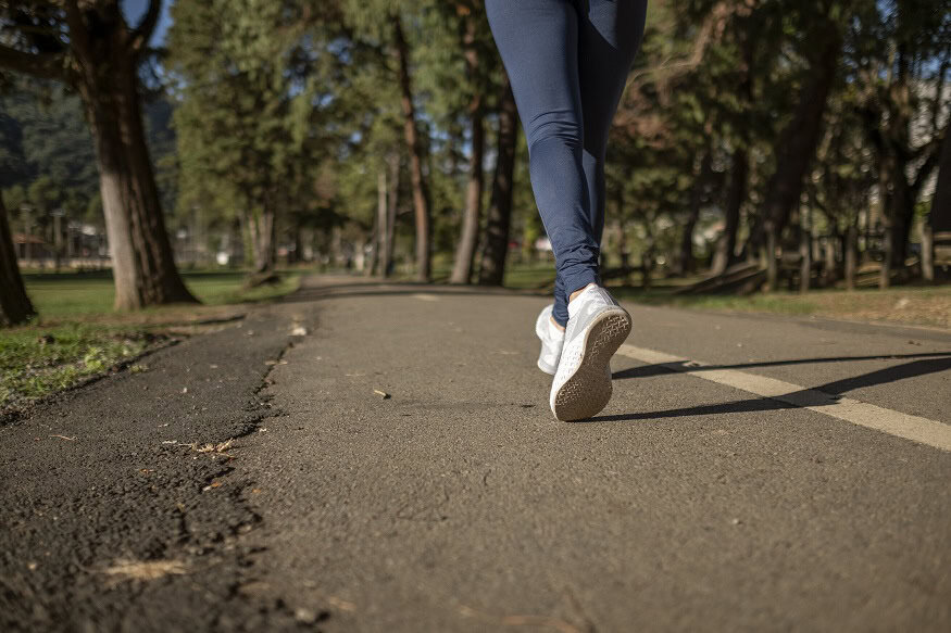 Une personne fait du footing